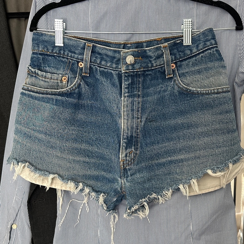LEVI Denim Frayed Hem Women Shorts